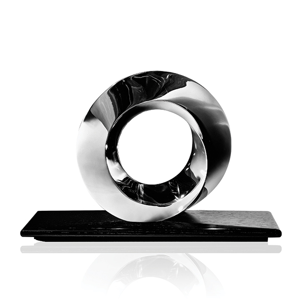 Mobius Prism